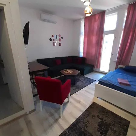Fg Boutique Hostel