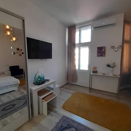 Fg Boutique Hostel